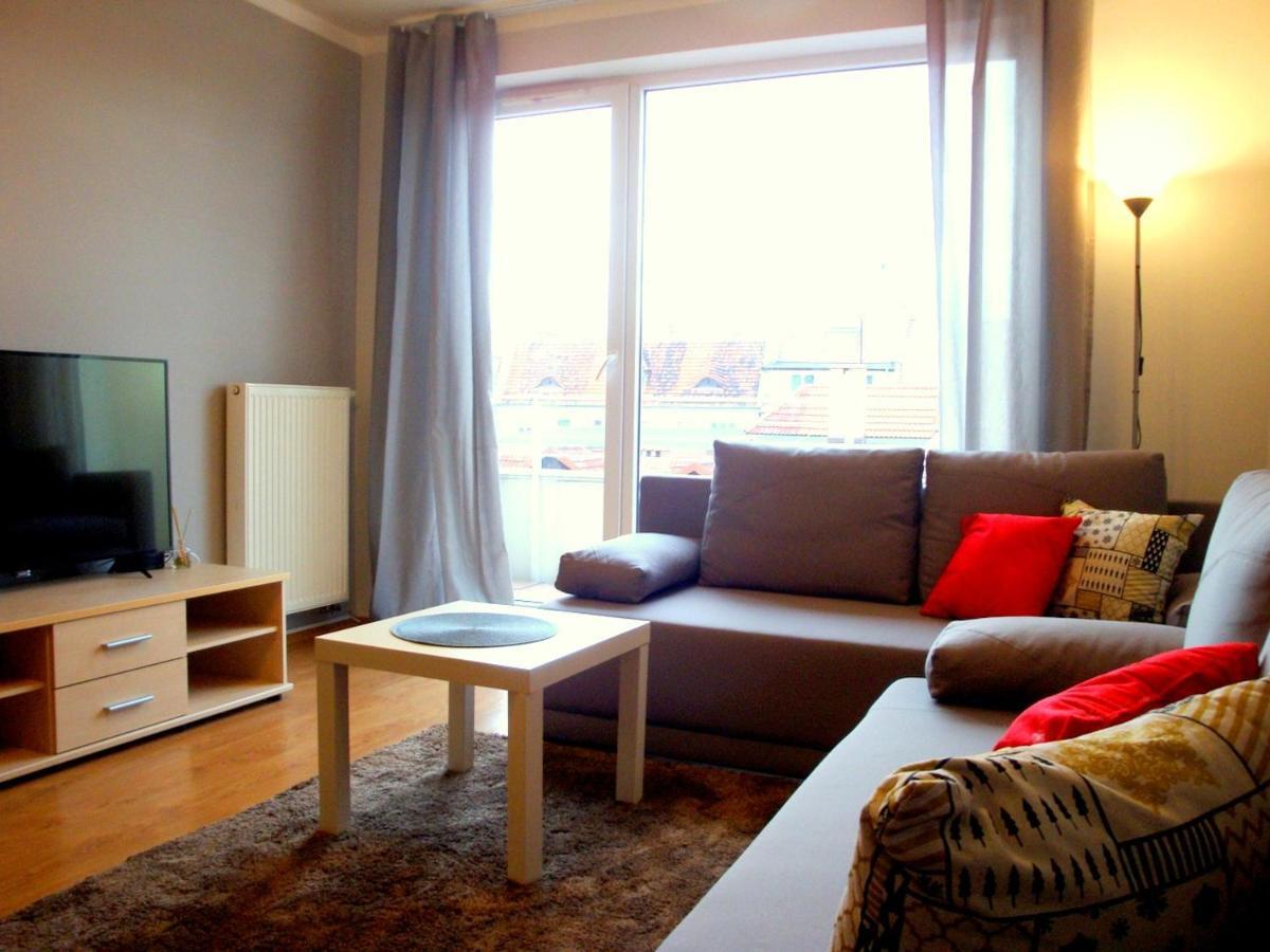 Livingroom_Wroc_Mosiezna Wroclaw Bilik gambar